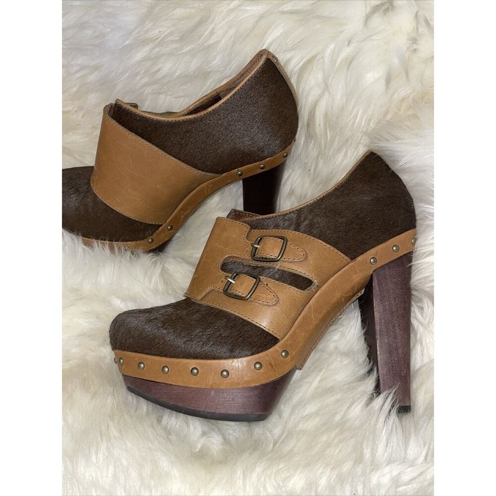 UGG Illana Buckle Platform Heel's Women's Shoe Size 6.5